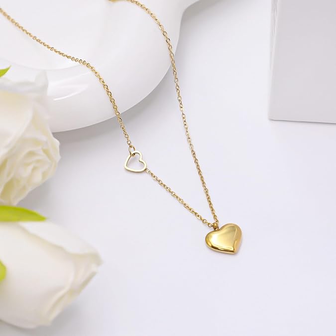 Elegant heart necklace